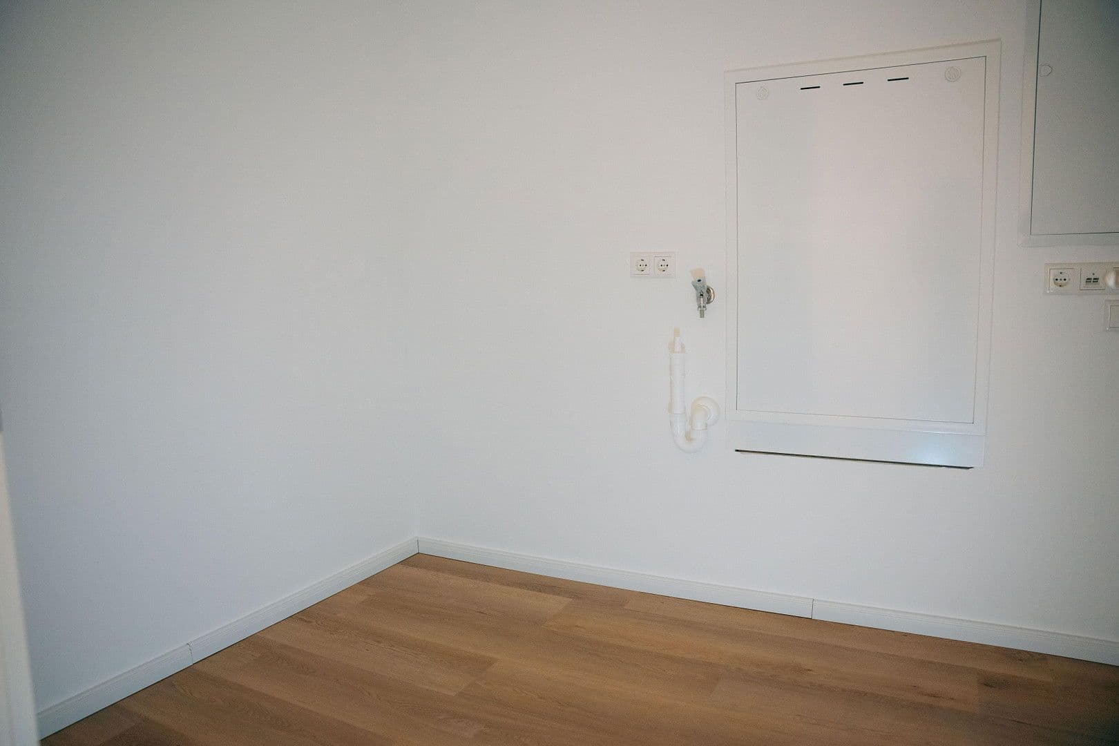 Prenájom bytu 3-izbový 93 m², Hackländerstr. 5, Osnabrück, Dolné Sasko Prenájom bytu 3-izbový 93 m², Hackländerstr. 5, Osnabrück, Dolné Sasko