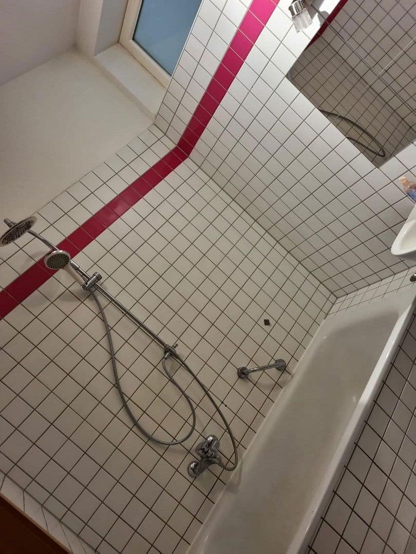 Prenájom bytu 3-izbový 78 m², Taubestraße 22, Leipzig, Sasko Prenájom bytu 3-izbový 78 m², Taubestraße 22, Leipzig, Sasko