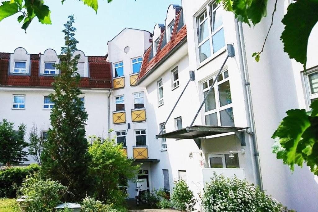 Prenájom bytu 2-izbový 60 m², Kunzestraße 5, Leipzig, Sasko Prenájom bytu 2-izbový 60 m², Kunzestraße 5, Leipzig, Sasko