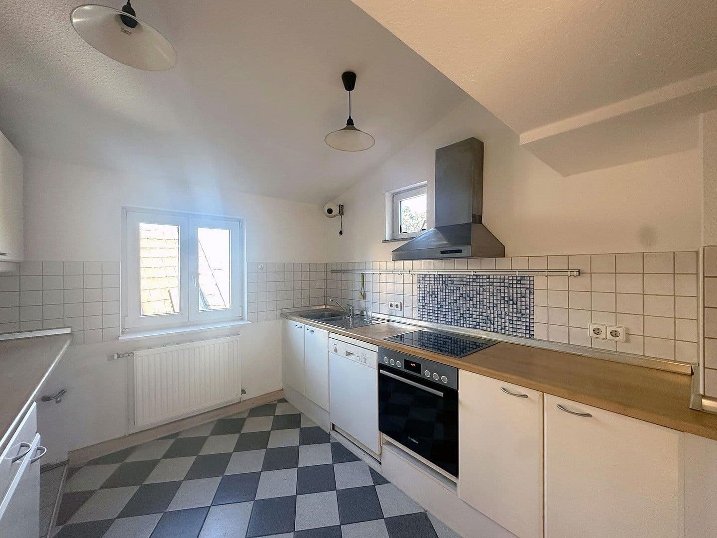 Prenájom bytu 2-izbový 59 m², Stuttgart, Bádensko-Wurttembersko Prenájom bytu 2-izbový 59 m², Stuttgart, Bádensko-Wurttembersko