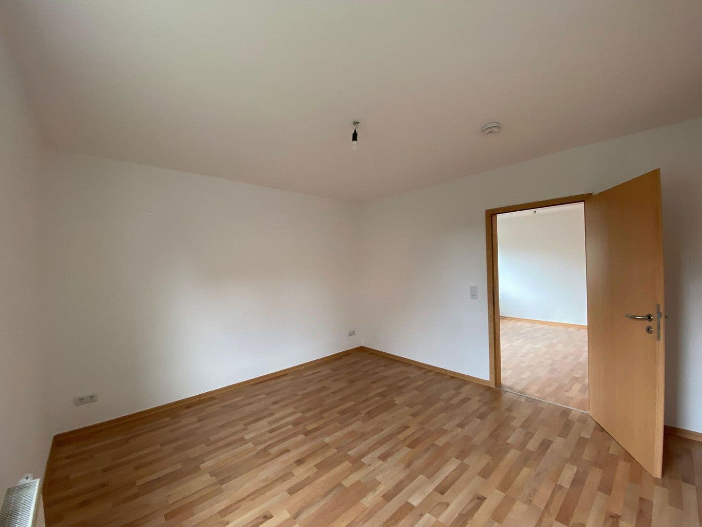 Prenájom bytu 4-izbový 78 m², Neukieritzsch, Sasko Prenájom bytu 4-izbový 78 m², Neukieritzsch, Sasko