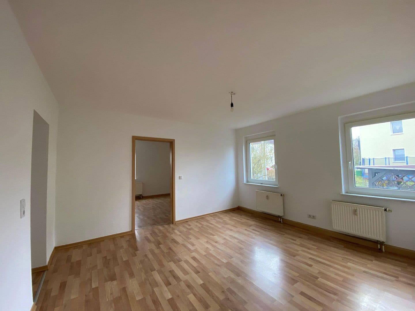 Prenájom bytu 4-izbový 78 m², Neukieritzsch, Sasko Prenájom bytu 4-izbový 78 m², Neukieritzsch, Sasko