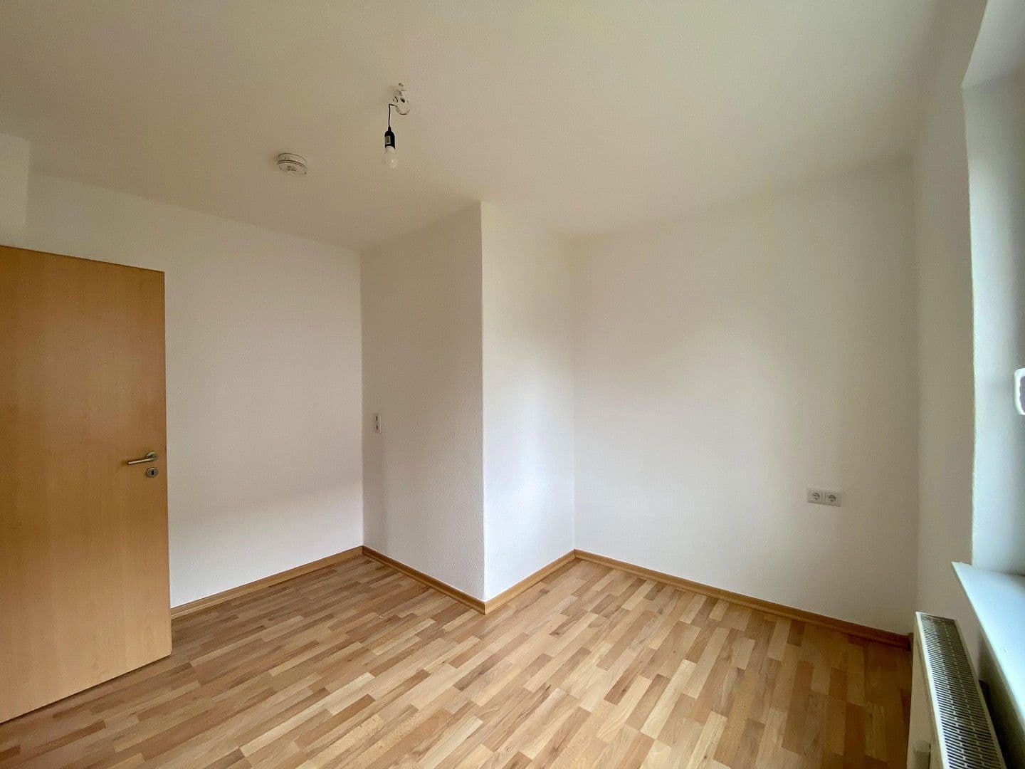 Prenájom bytu 4-izbový 78 m², Neukieritzsch, Sasko Prenájom bytu 4-izbový 78 m², Neukieritzsch, Sasko