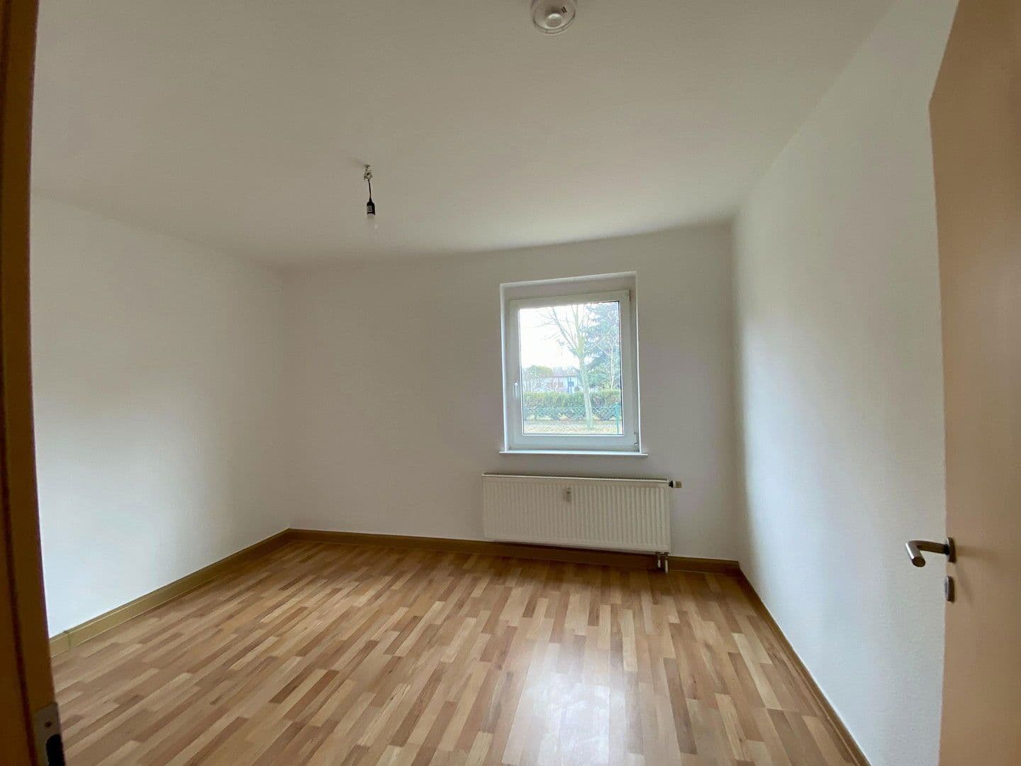 Prenájom bytu 4-izbový 78 m², Neukieritzsch, Sasko Prenájom bytu 4-izbový 78 m², Neukieritzsch, Sasko