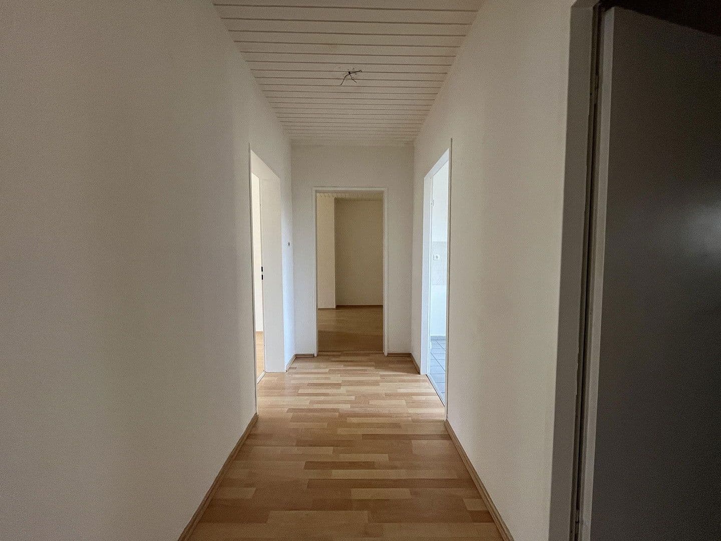 Prenájom bytu 3-izbový 66 m², Schmiedstraße 24, Oberhausen, Severné Porýnie - Westfálsko Prenájom bytu 3-izbový 66 m², Schmiedstraße 24, Oberhausen, Severné Porýnie - Westfálsko
