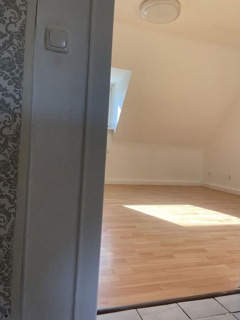 Prenájom bytu 3-izbový 58 m², Rommerskircherstr X, Köln, Severné Porýnie - Westfálsko Prenájom bytu 3-izbový 58 m², Rommerskircherstr X, Köln, Severné Porýnie - Westfálsko