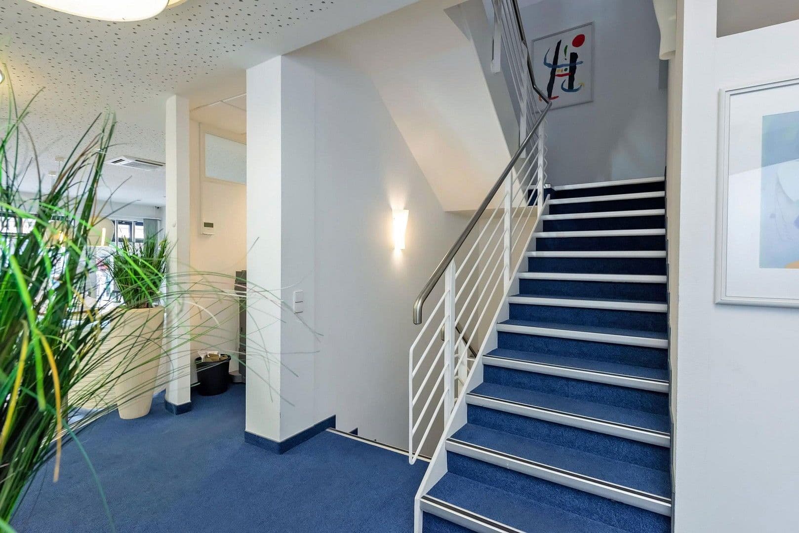 Prenájom kancelárie 420 m², Johann-Philipp-Palm-Straße 8, Schorndorf, Bádensko-Wurttembersko Prenájom kancelárie 420 m², Johann-Philipp-Palm-Straße 8, Schorndorf, Bádensko-Wurttembersko