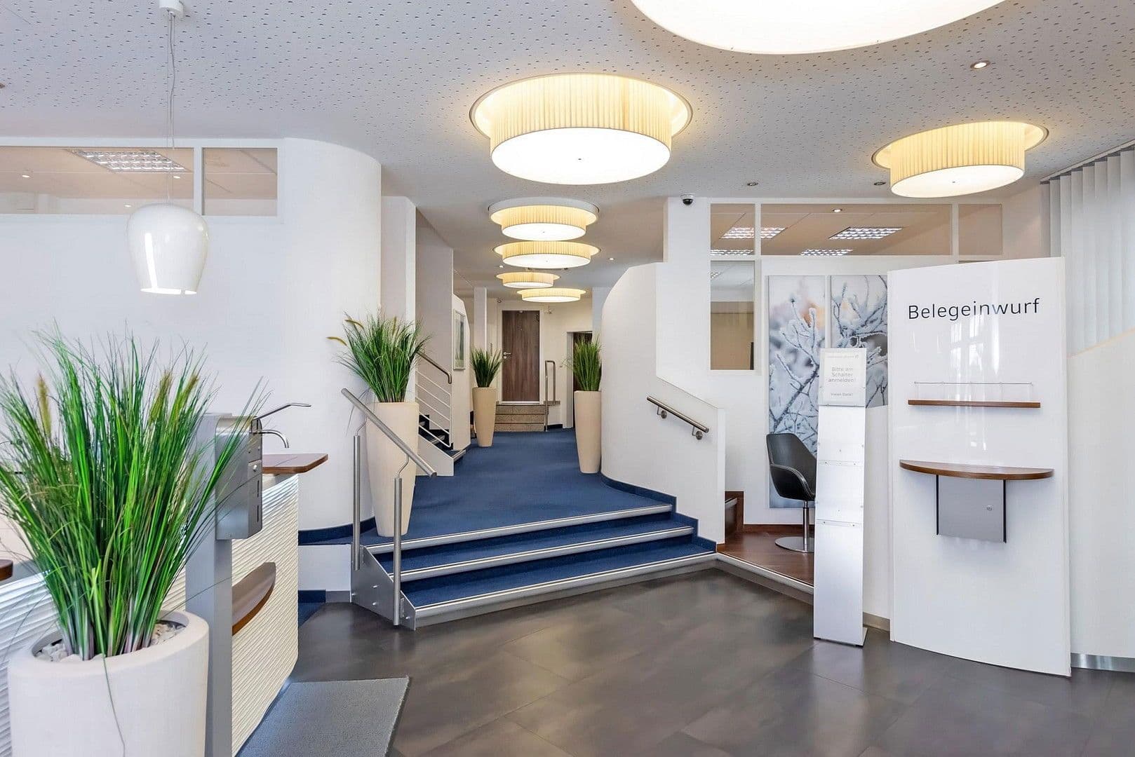 Prenájom kancelárie 420 m², Johann-Philipp-Palm-Straße 8, Schorndorf, Bádensko-Wurttembersko Prenájom kancelárie 420 m², Johann-Philipp-Palm-Straße 8, Schorndorf, Bádensko-Wurttembersko