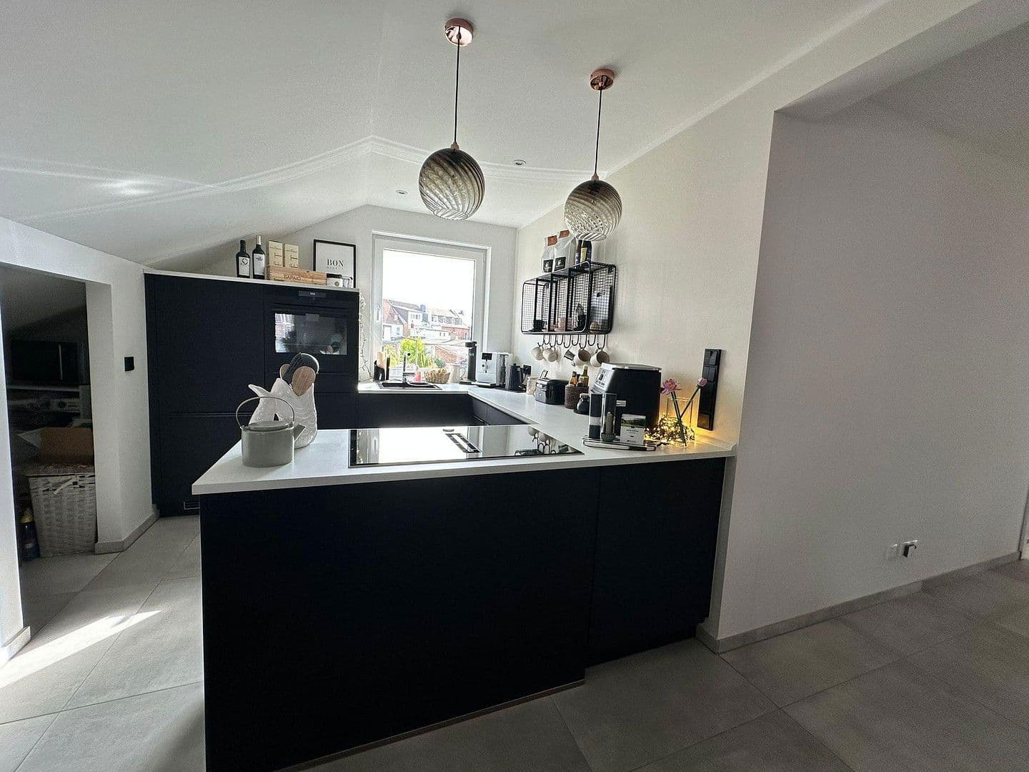 Prenájom bytu 3-izbový 119 m², Bergheim, Severné Porýnie - Westfálsko Prenájom bytu 3-izbový 119 m², Bergheim, Severné Porýnie - Westfálsko