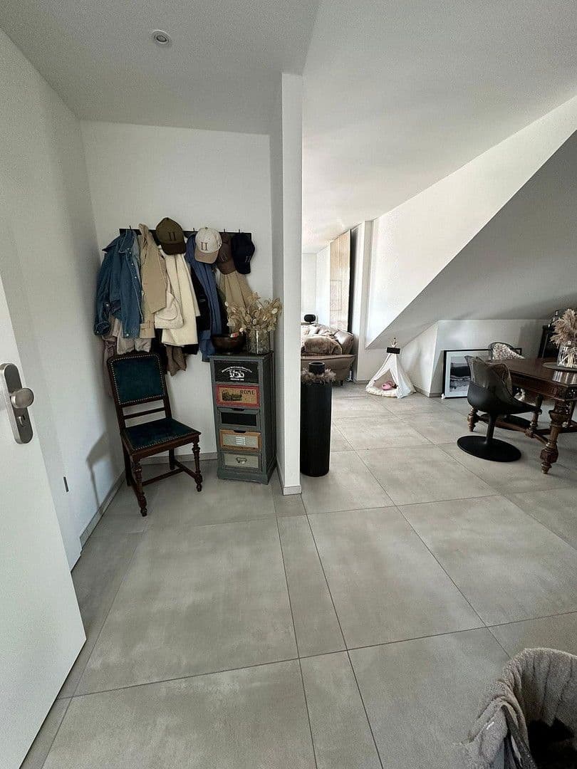 Prenájom bytu 3-izbový 119 m², Bergheim, Severné Porýnie - Westfálsko Prenájom bytu 3-izbový 119 m², Bergheim, Severné Porýnie - Westfálsko