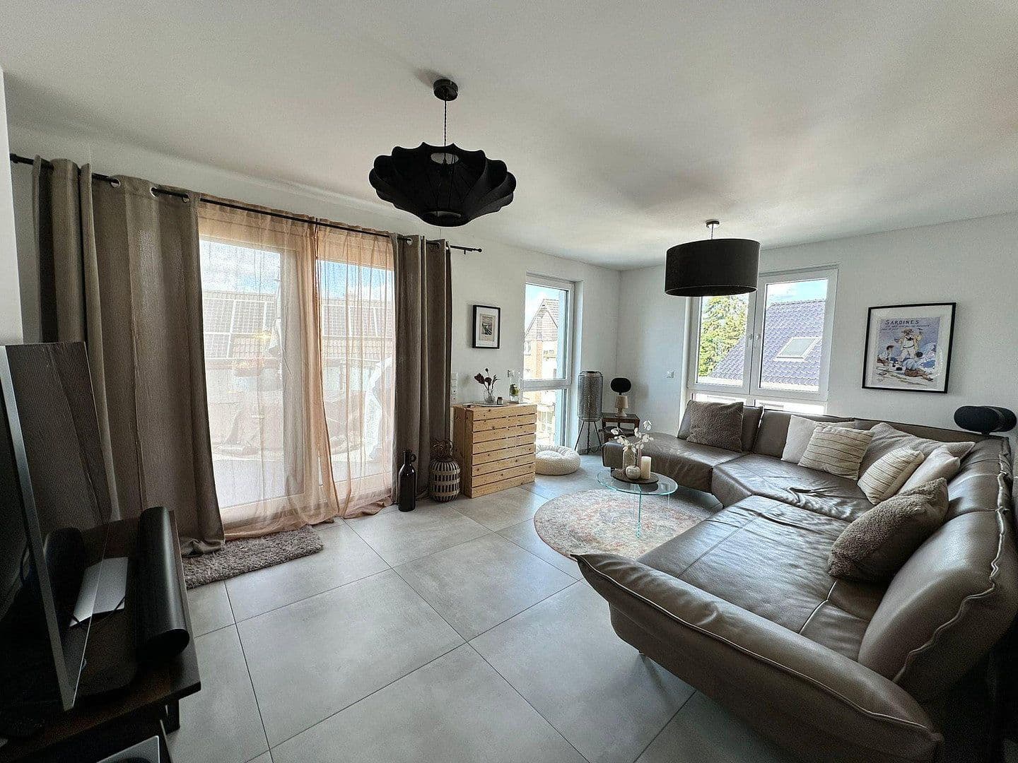 Prenájom bytu 3-izbový 119 m², Bergheim, Severné Porýnie - Westfálsko Prenájom bytu 3-izbový 119 m², Bergheim, Severné Porýnie - Westfálsko