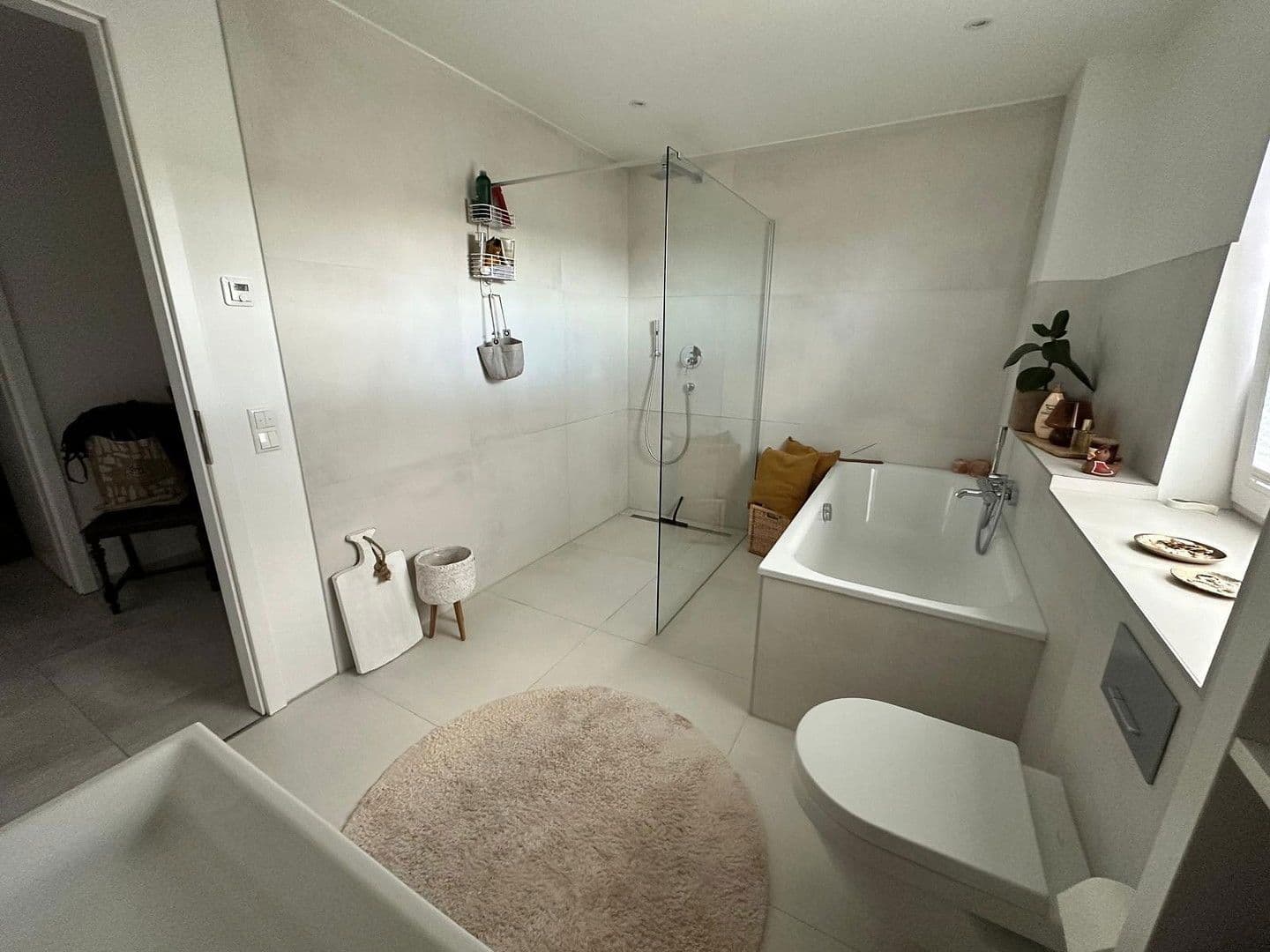 Prenájom bytu 3-izbový 119 m², Bergheim, Severné Porýnie - Westfálsko Prenájom bytu 3-izbový 119 m², Bergheim, Severné Porýnie - Westfálsko