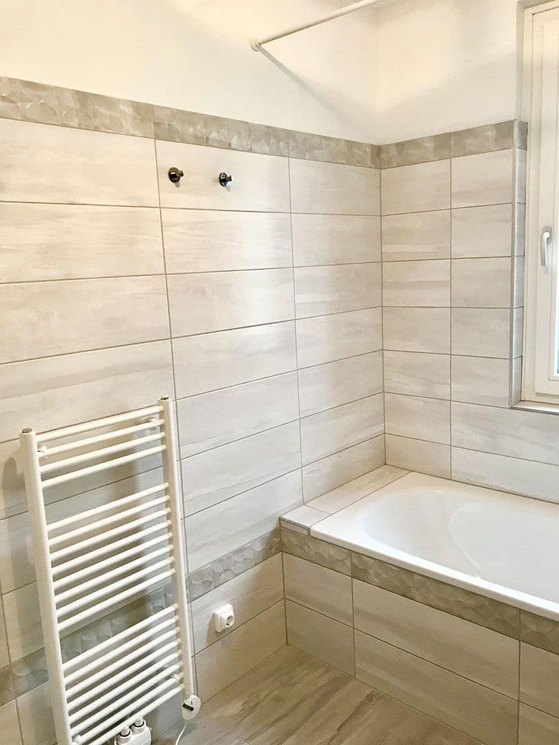 Prenájom bytu 2-izbový 63 m², Kirchenplatz 6, Wien, Viedeň Prenájom bytu 2-izbový 63 m², Kirchenplatz 6, Wien, Viedeň