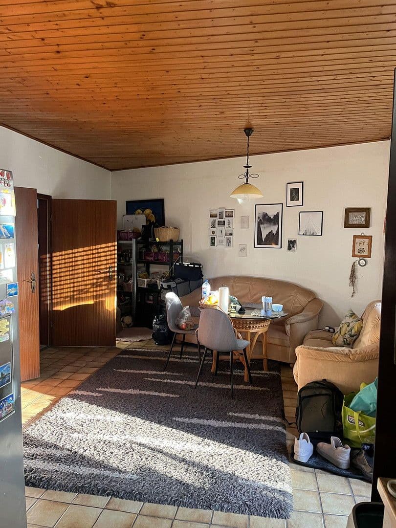 Prenájom bytu 3-izbový 60 m², Hauptstraße 8, Kammerforst, Porýnie-Falcko Prenájom bytu 3-izbový 60 m², Hauptstraße 8, Kammerforst, Porýnie-Falcko