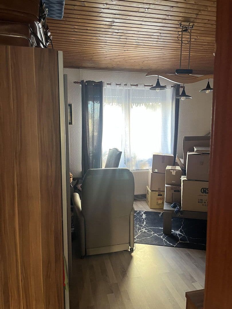 Prenájom bytu 3-izbový 60 m², Hauptstraße 8, Kammerforst, Porýnie-Falcko Prenájom bytu 3-izbový 60 m², Hauptstraße 8, Kammerforst, Porýnie-Falcko