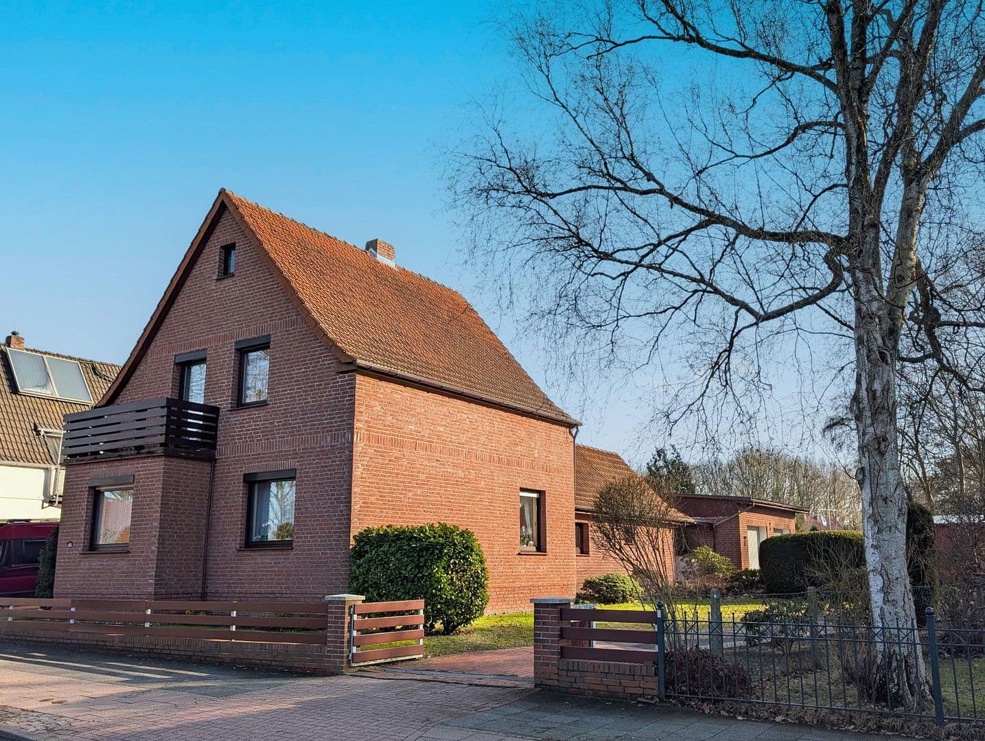 Predaj domu 128 m², pozemek 1.213 m², Bremen, Brémy Predaj domu 128 m², pozemek 1.213 m², Bremen, Brémy