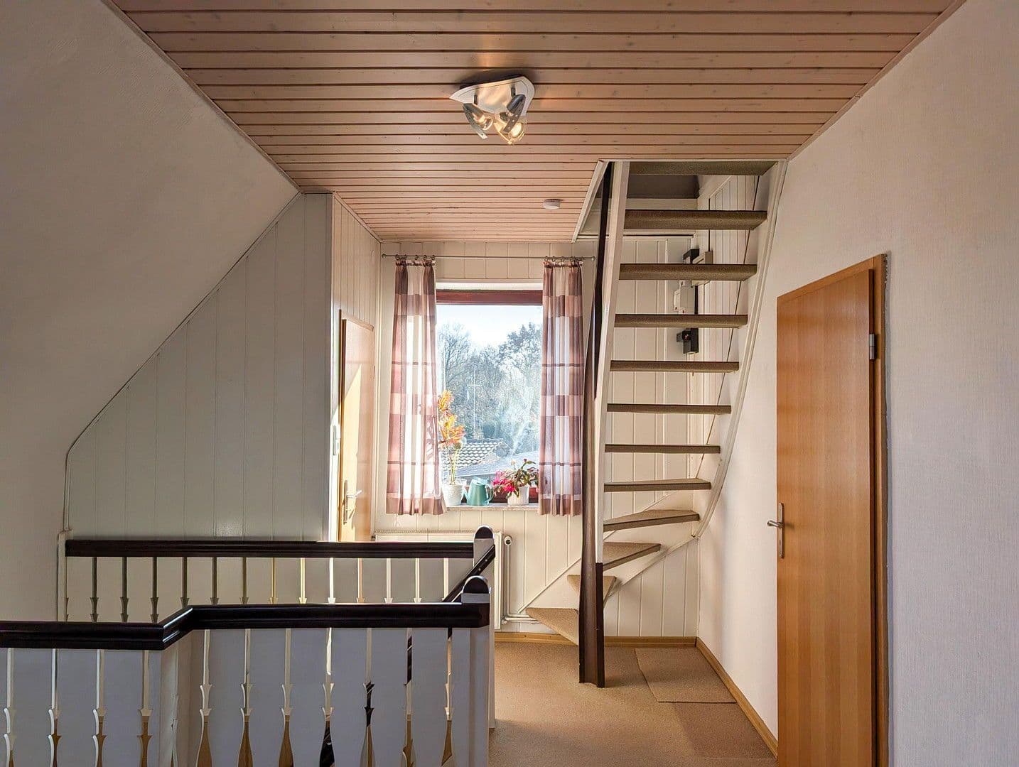 Predaj domu 128 m², pozemek 1.213 m², Bremen, Brémy Predaj domu 128 m², pozemek 1.213 m², Bremen, Brémy