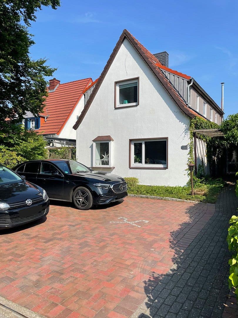 Predaj domu 155 m², pozemek 884 m², Bremen, Brémy Predaj domu 155 m², pozemek 884 m², Bremen, Brémy