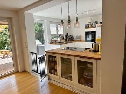 Predaj domu 155 m², pozemek 884 m², Bremen, Brémy Predaj domu 155 m², pozemek 884 m², Bremen, Brémy