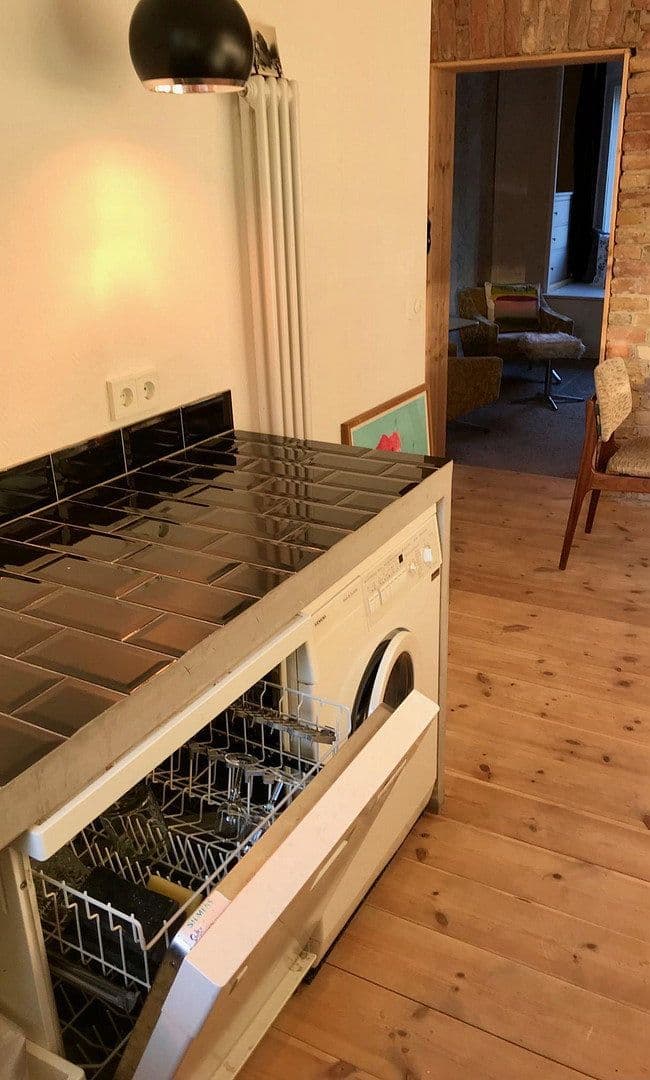 Predaj bytu 1-izbový 35 m², Berlin, Berlín Predaj bytu 1-izbový 35 m², Berlin, Berlín