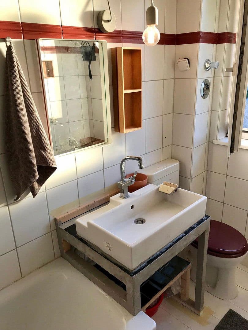 Predaj bytu 1-izbový 35 m², Berlin, Berlín Predaj bytu 1-izbový 35 m², Berlin, Berlín