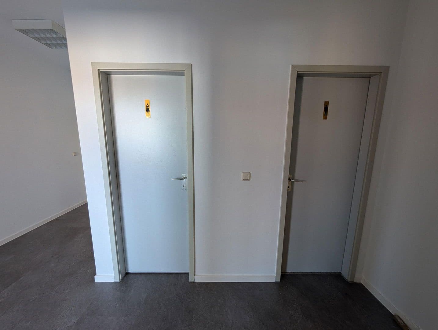 Prenájom kancelárie 116 m², Waltershäuser Straße 21, Gotha, Durínsko Prenájom kancelárie 116 m², Waltershäuser Straße 21, Gotha, Durínsko