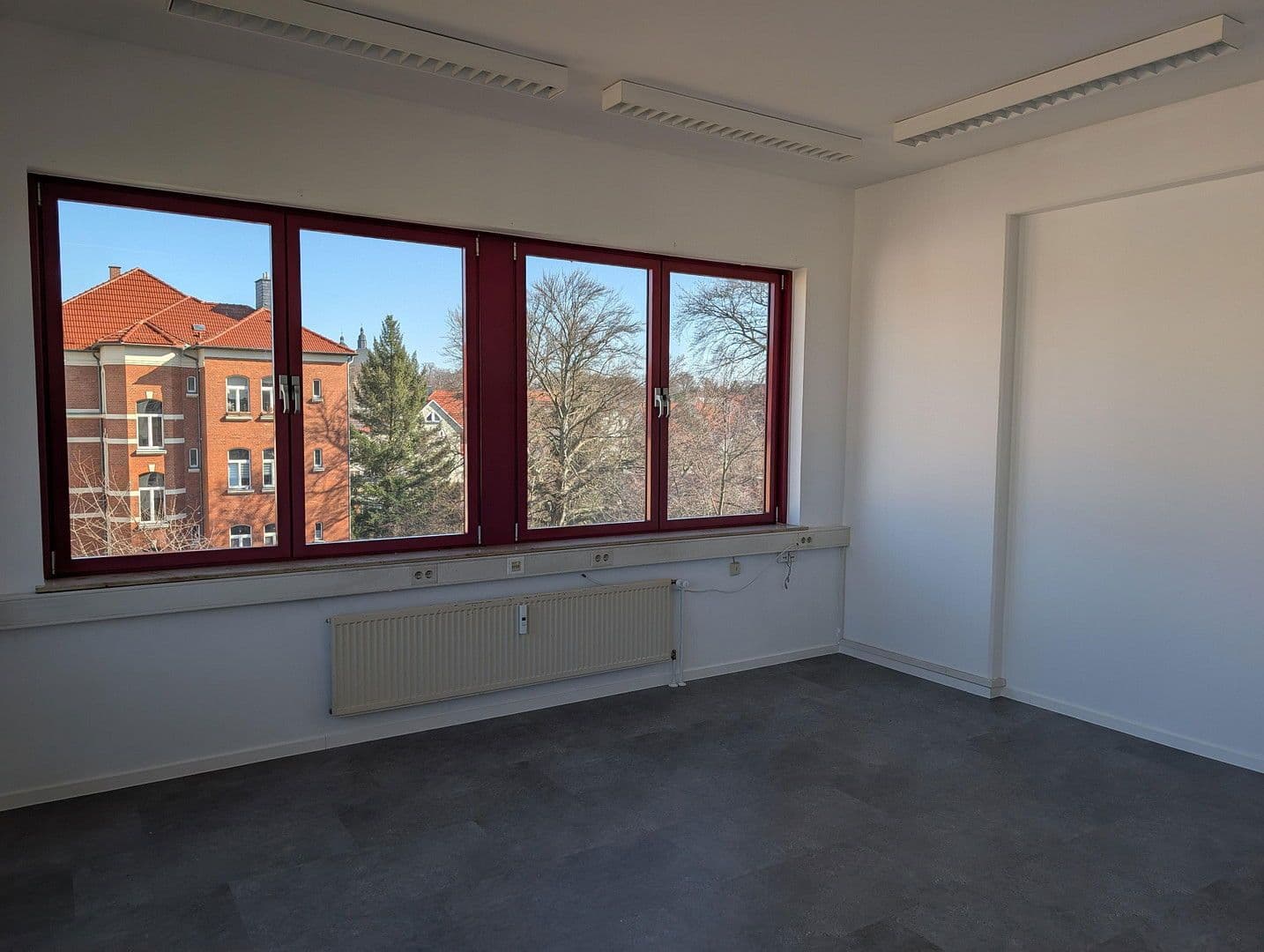 Prenájom kancelárie 116 m², Waltershäuser Straße 21, Gotha, Durínsko Prenájom kancelárie 116 m², Waltershäuser Straße 21, Gotha, Durínsko