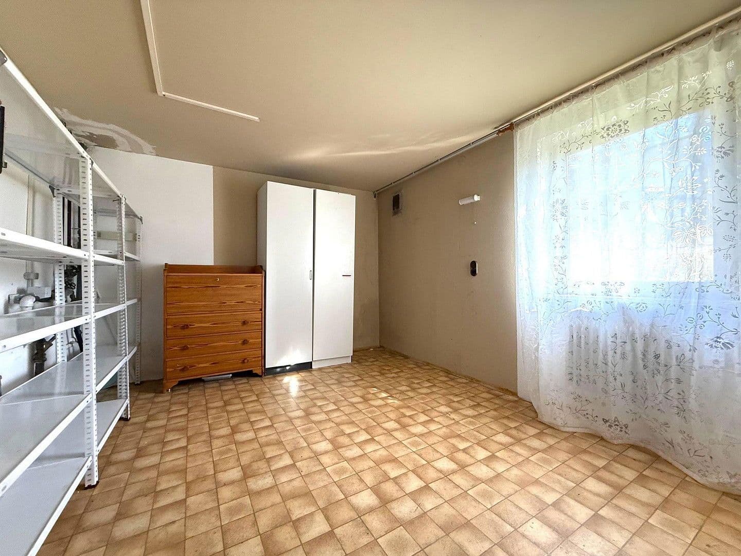 Prenájom domu 220 m², pozemek 857 m², Am Giesenbach 14, Lahr/Schwarzwald, Bádensko-Wurttembersko Prenájom domu 220 m², pozemek 857 m², Am Giesenbach 14, Lahr/Schwarzwald, Bádensko-Wurttembersko