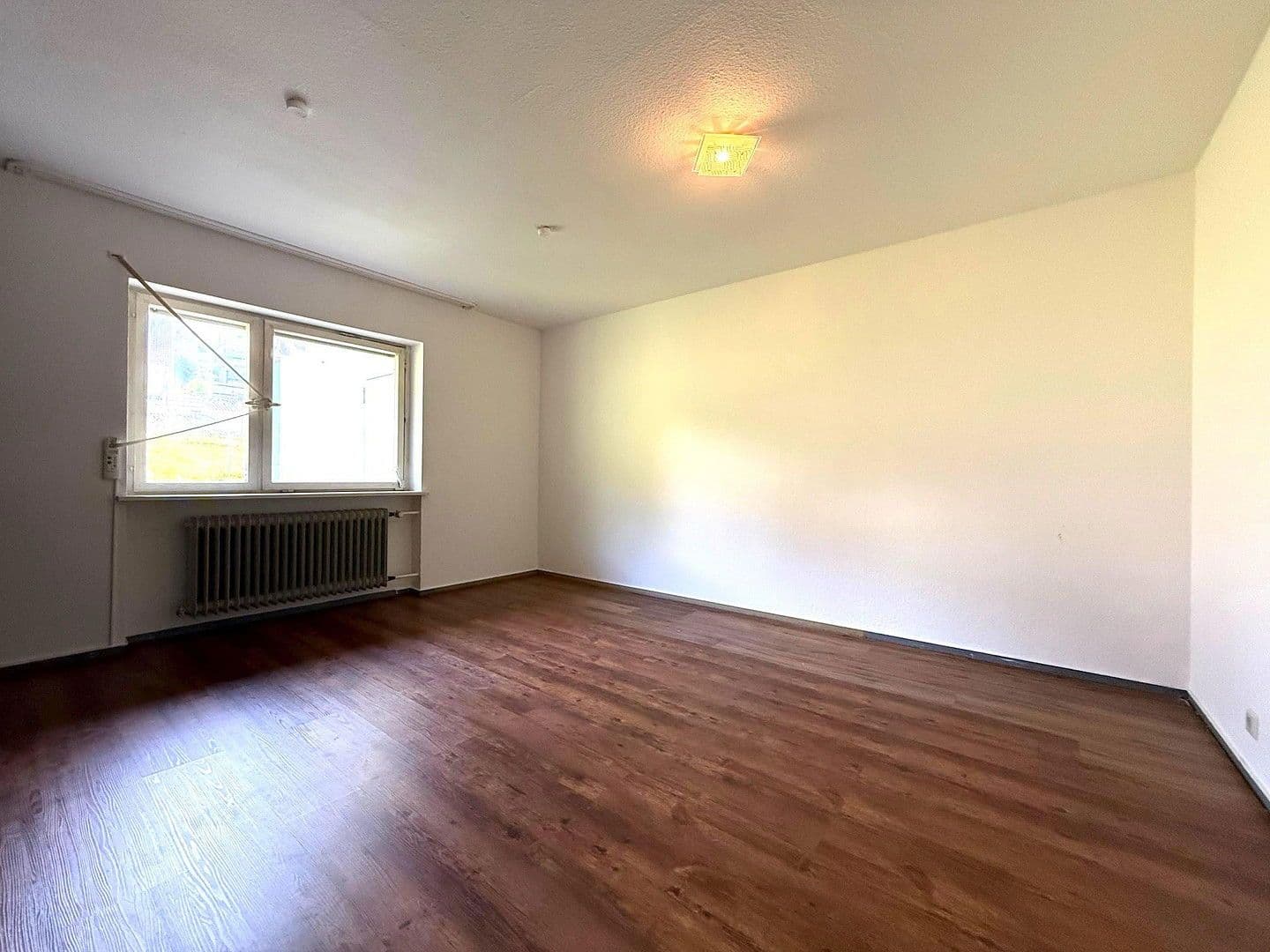 Prenájom domu 220 m², pozemek 857 m², Am Giesenbach 14, Lahr/Schwarzwald, Bádensko-Wurttembersko Prenájom domu 220 m², pozemek 857 m², Am Giesenbach 14, Lahr/Schwarzwald, Bádensko-Wurttembersko