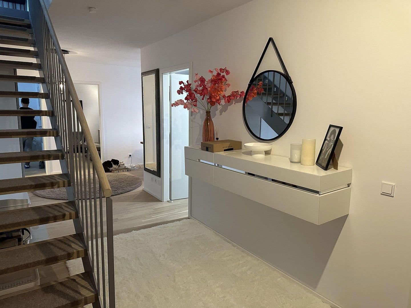 Prenájom bytu 3-izbový 112 m², München, Bavorsko Prenájom bytu 3-izbový 112 m², München, Bavorsko