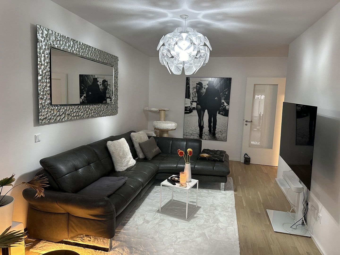 Prenájom bytu 3-izbový 112 m², München, Bavorsko Prenájom bytu 3-izbový 112 m², München, Bavorsko