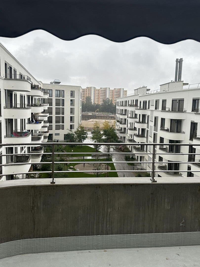 Prenájom bytu 3-izbový 112 m², München, Bavorsko Prenájom bytu 3-izbový 112 m², München, Bavorsko