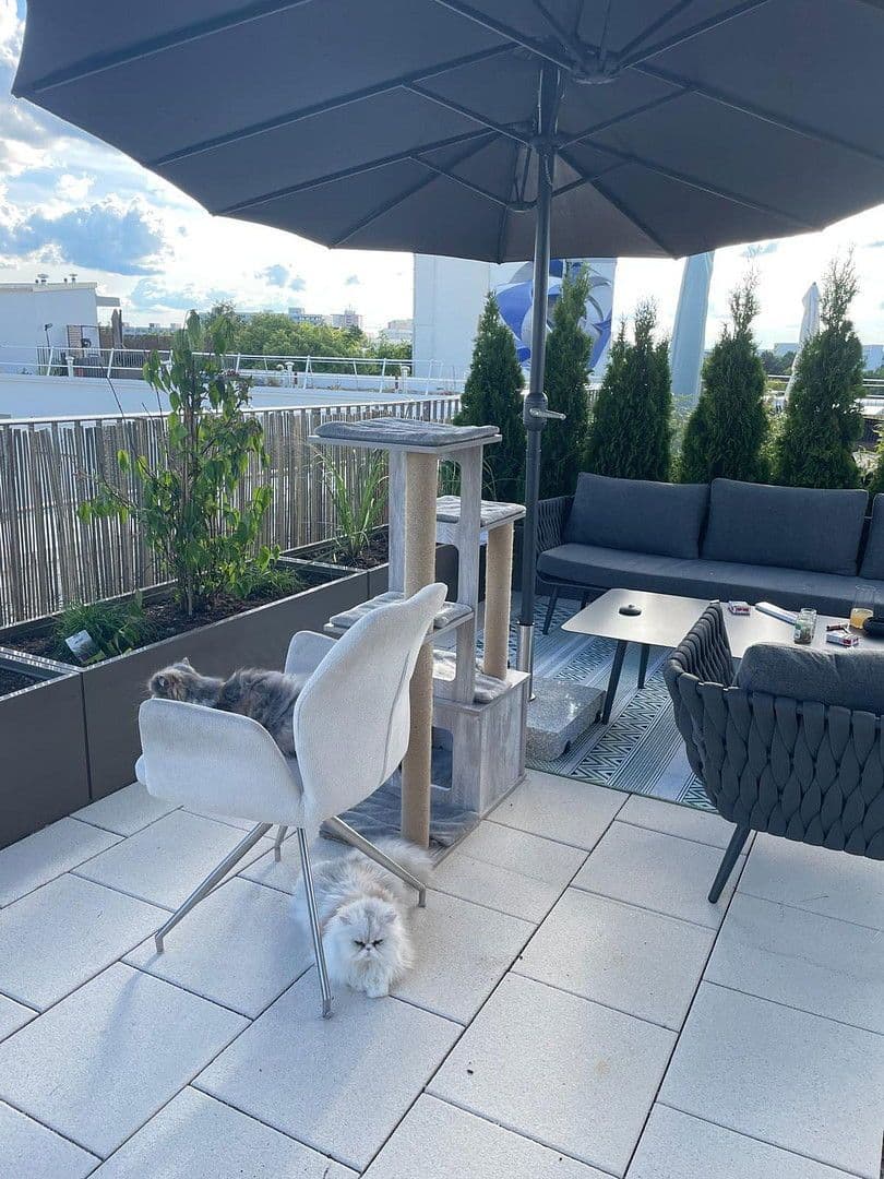 Prenájom bytu 3-izbový 112 m², München, Bavorsko Prenájom bytu 3-izbový 112 m², München, Bavorsko