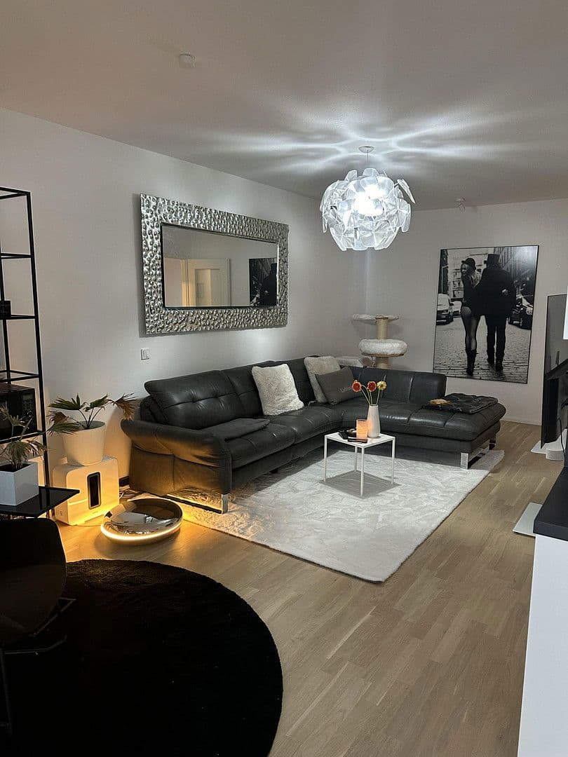 Prenájom bytu 3-izbový 112 m², München, Bavorsko Prenájom bytu 3-izbový 112 m², München, Bavorsko