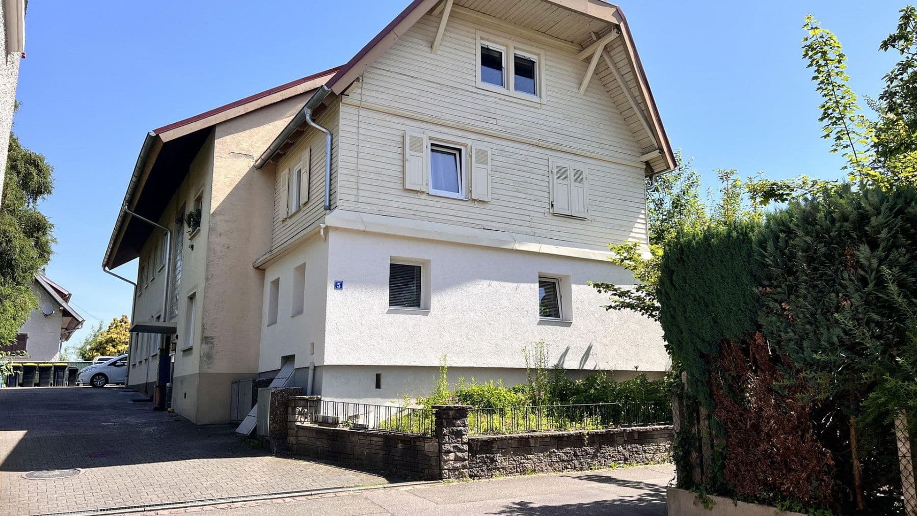 Predaj bytu 4-izbový 105 m², Baden-Baden, Bádensko-Wurttembersko Predaj bytu 4-izbový 105 m², Baden-Baden, Bádensko-Wurttembersko