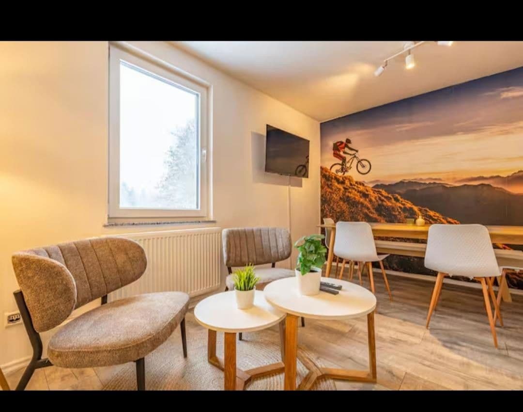 Predaj domu 370 m², pozemek 800 m², Braunlage, Dolné Sasko Predaj domu 370 m², pozemek 800 m², Braunlage, Dolné Sasko