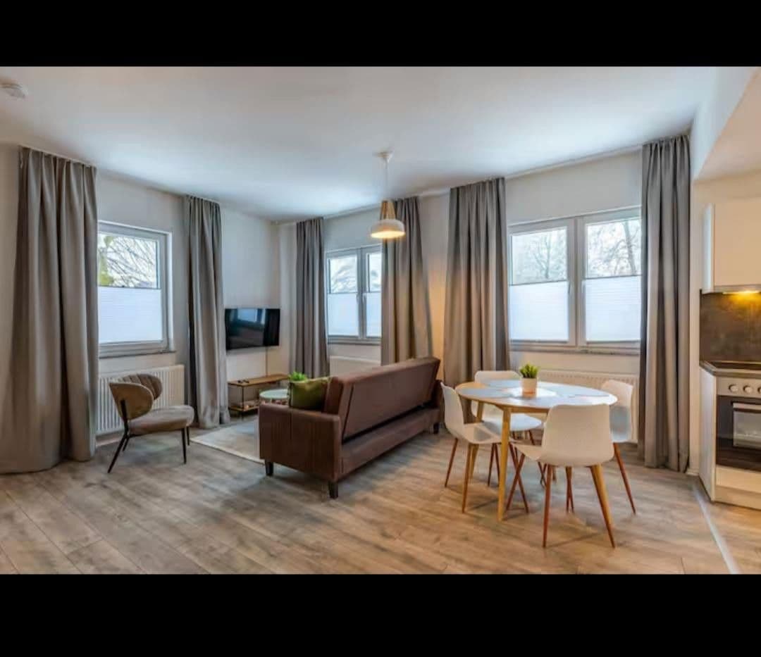 Predaj domu 370 m², pozemek 800 m², Braunlage, Dolné Sasko Predaj domu 370 m², pozemek 800 m², Braunlage, Dolné Sasko