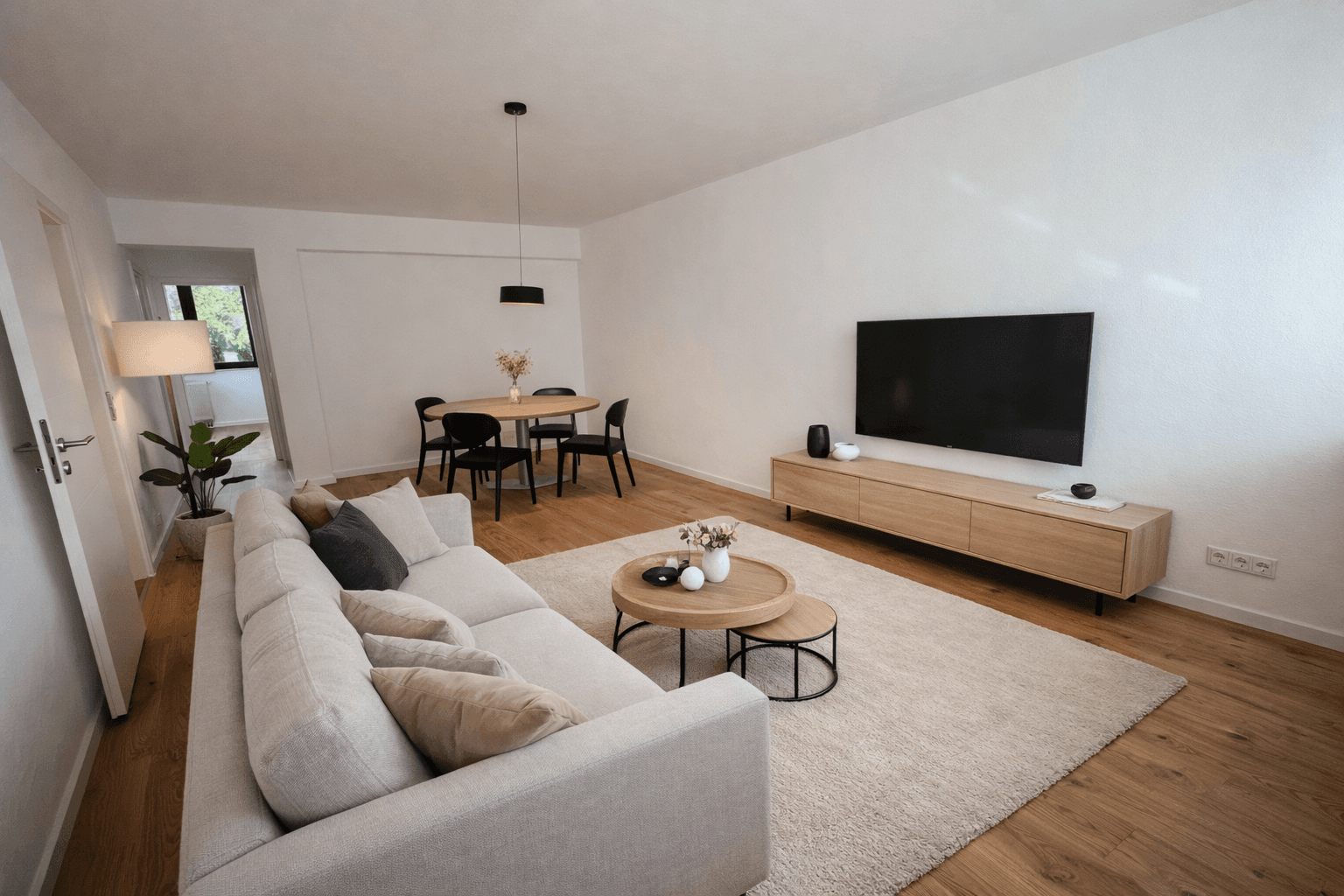 Predaj bytu 3-izbový 80 m², Köln, Severné Porýnie - Westfálsko Predaj bytu 3-izbový 80 m², Köln, Severné Porýnie - Westfálsko