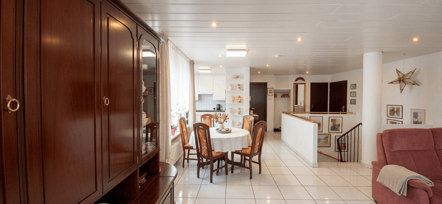 Predaj bytu 4-izbový 143 m², Aidlingen, Bádensko-Wurttembersko Predaj bytu 4-izbový 143 m², Aidlingen, Bádensko-Wurttembersko