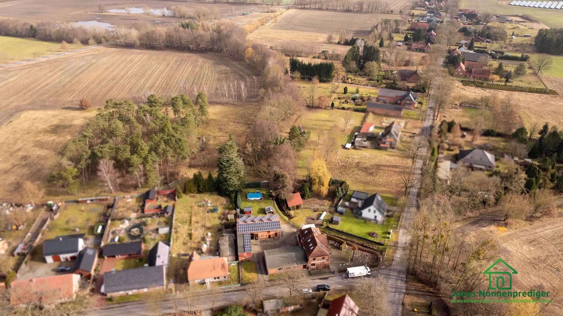 Predaj domu 446 m², pozemek 8.068 m², Am Krullengraben 1, Ludwigslust, Meklenbursko-Predpomoransko Predaj domu 446 m², pozemek 8.068 m², Am Krullengraben 1, Ludwigslust, Meklenbursko-Predpomoransko