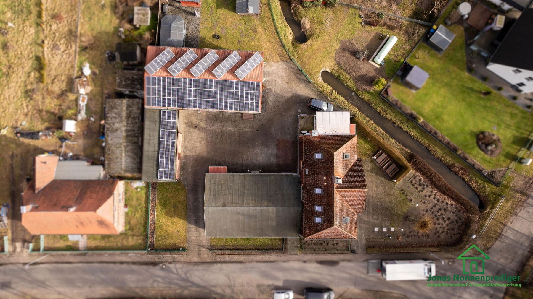 Predaj domu 446 m², pozemek 8.068 m², Am Krullengraben 1, Ludwigslust, Meklenbursko-Predpomoransko Predaj domu 446 m², pozemek 8.068 m², Am Krullengraben 1, Ludwigslust, Meklenbursko-Predpomoransko