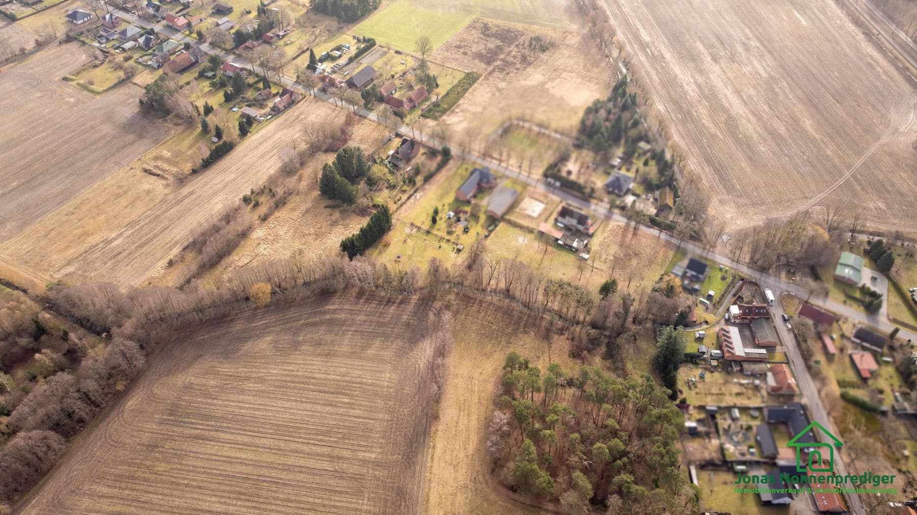 Predaj domu 446 m², pozemek 8.068 m², Am Krullengraben 1, Ludwigslust, Meklenbursko-Predpomoransko Predaj domu 446 m², pozemek 8.068 m², Am Krullengraben 1, Ludwigslust, Meklenbursko-Predpomoransko