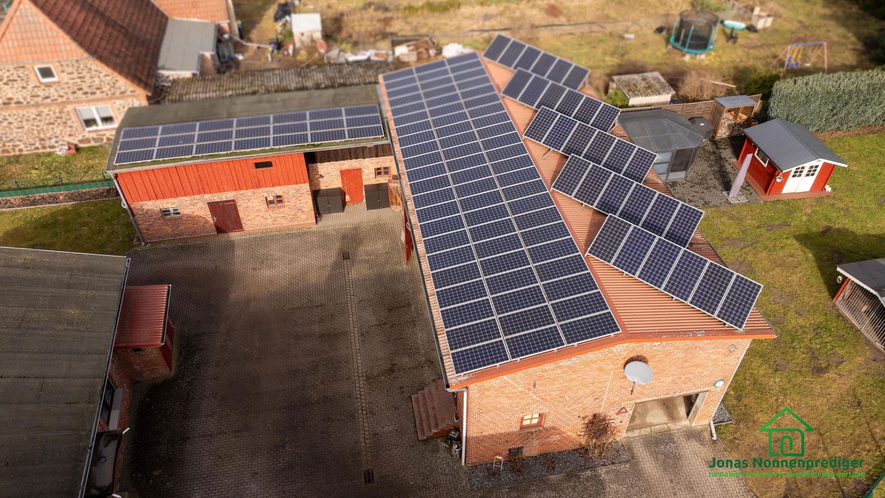 Predaj domu 446 m², pozemek 8.068 m², Am Krullengraben 1, Ludwigslust, Meklenbursko-Predpomoransko Predaj domu 446 m², pozemek 8.068 m², Am Krullengraben 1, Ludwigslust, Meklenbursko-Predpomoransko