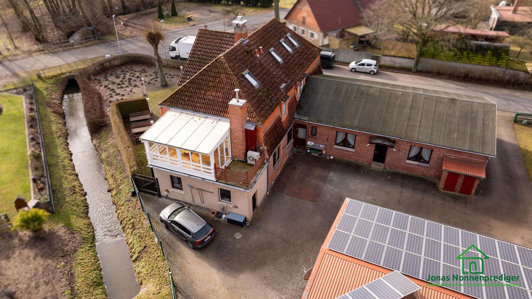 Predaj domu 446 m², pozemek 8.068 m², Am Krullengraben 1, Ludwigslust, Meklenbursko-Predpomoransko Predaj domu 446 m², pozemek 8.068 m², Am Krullengraben 1, Ludwigslust, Meklenbursko-Predpomoransko