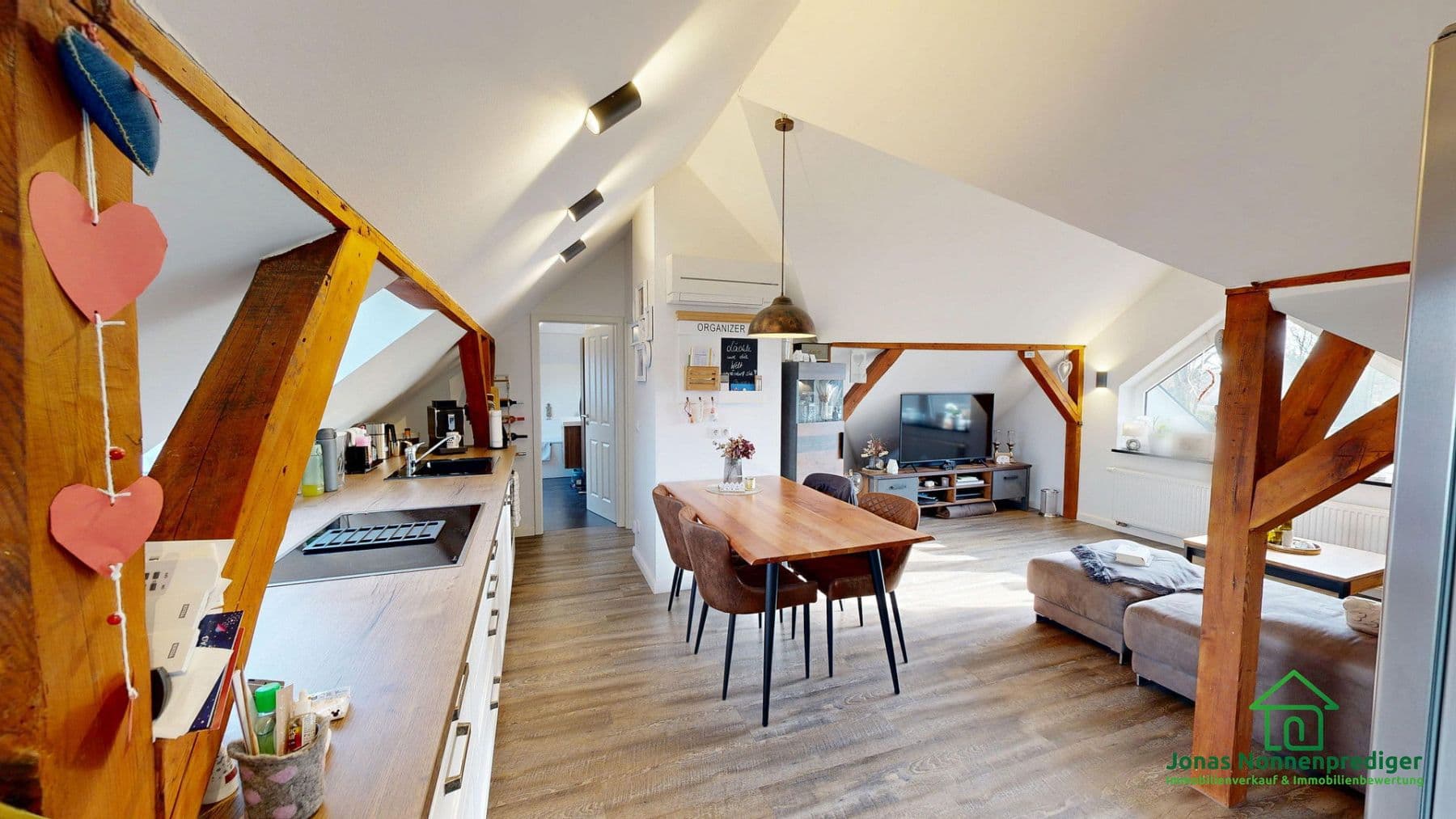 Predaj domu 446 m², pozemek 8.068 m², Am Krullengraben 1, Ludwigslust, Meklenbursko-Predpomoransko Predaj domu 446 m², pozemek 8.068 m², Am Krullengraben 1, Ludwigslust, Meklenbursko-Predpomoransko