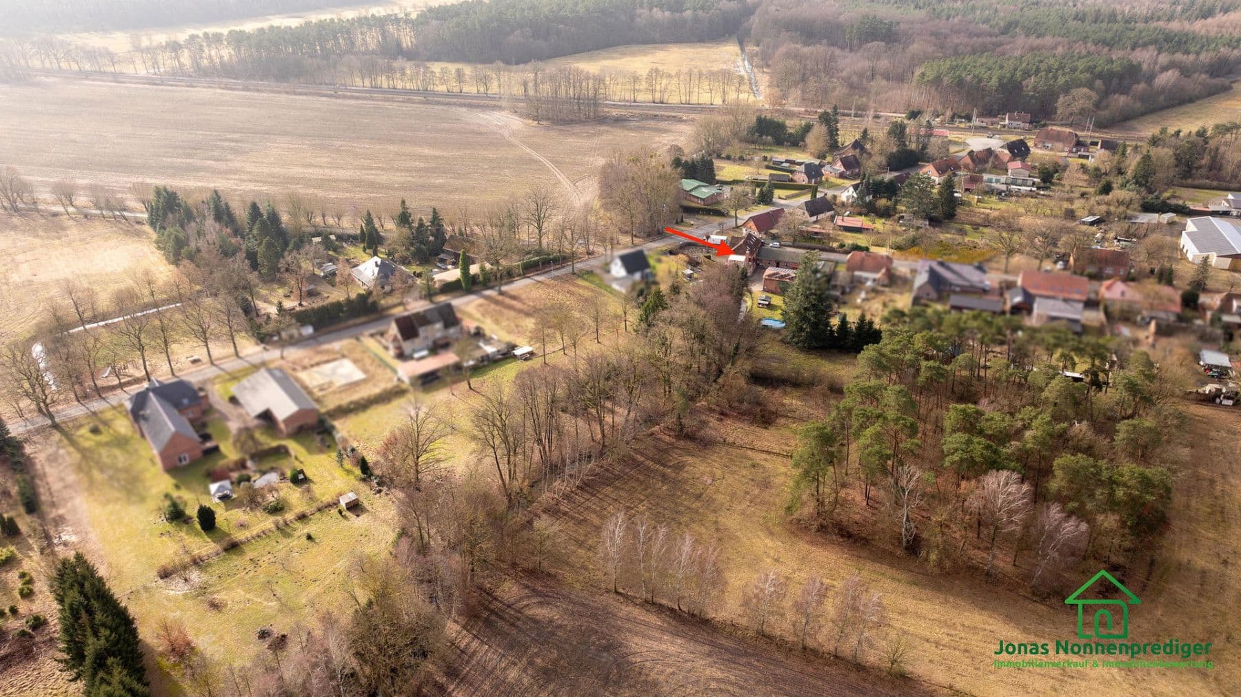 Predaj domu 446 m², pozemek 8.068 m², Am Krullengraben 1, Ludwigslust, Meklenbursko-Predpomoransko Predaj domu 446 m², pozemek 8.068 m², Am Krullengraben 1, Ludwigslust, Meklenbursko-Predpomoransko