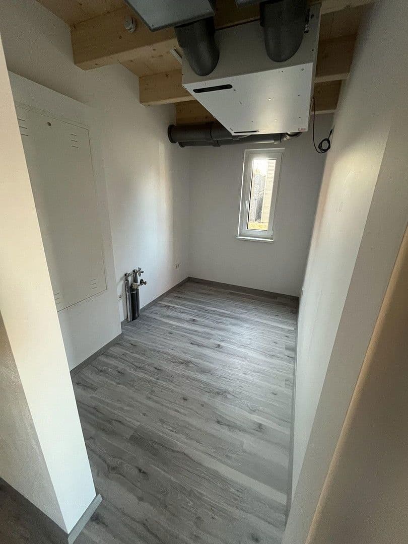 Prenájom domu 87 m², pozemek 250 m², Obere Straße 24, Breuna, Hesensko Prenájom domu 87 m², pozemek 250 m², Obere Straße 24, Breuna, Hesensko