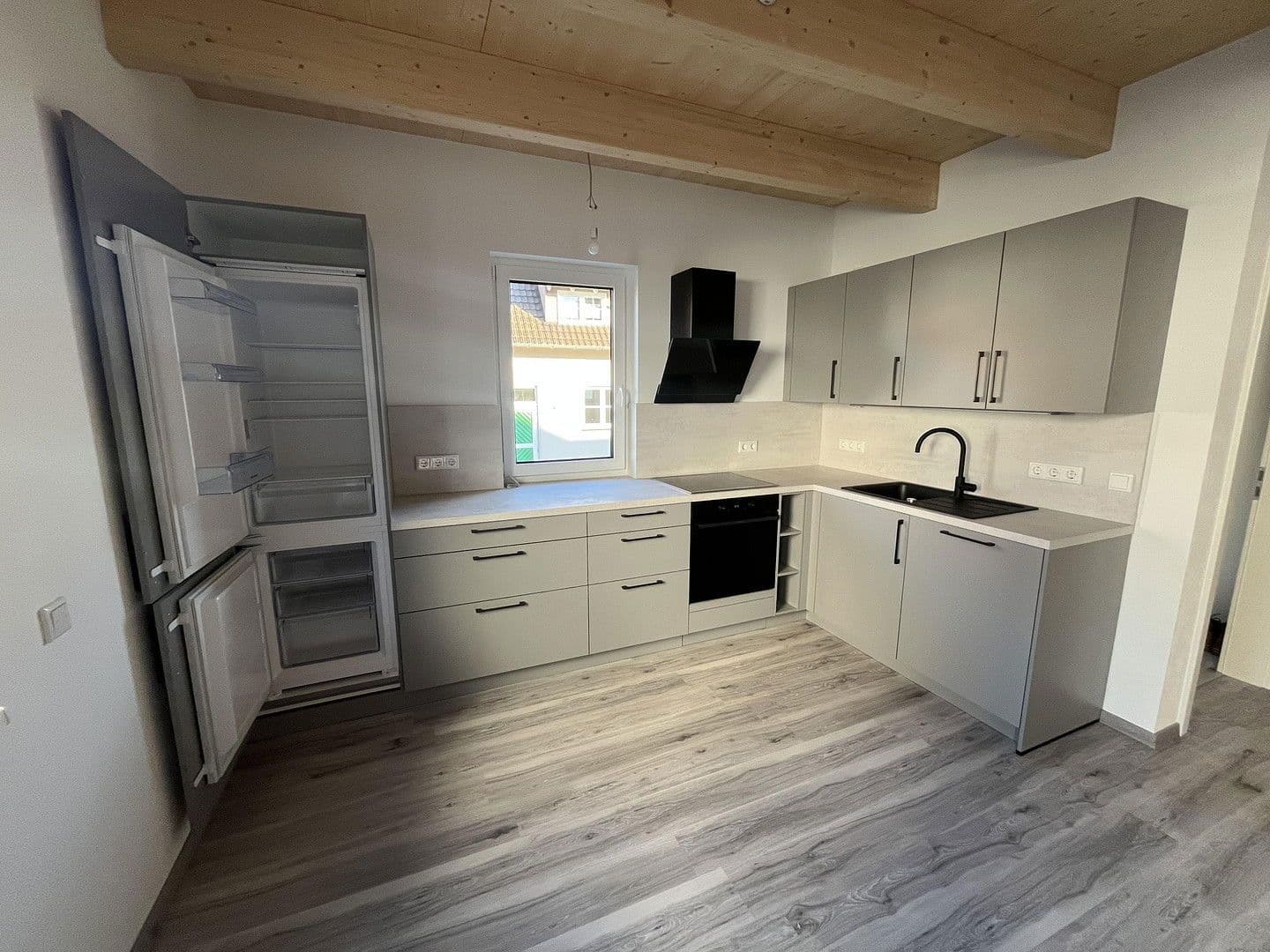 Prenájom domu 87 m², pozemek 250 m², Obere Straße 24, Breuna, Hesensko Prenájom domu 87 m², pozemek 250 m², Obere Straße 24, Breuna, Hesensko