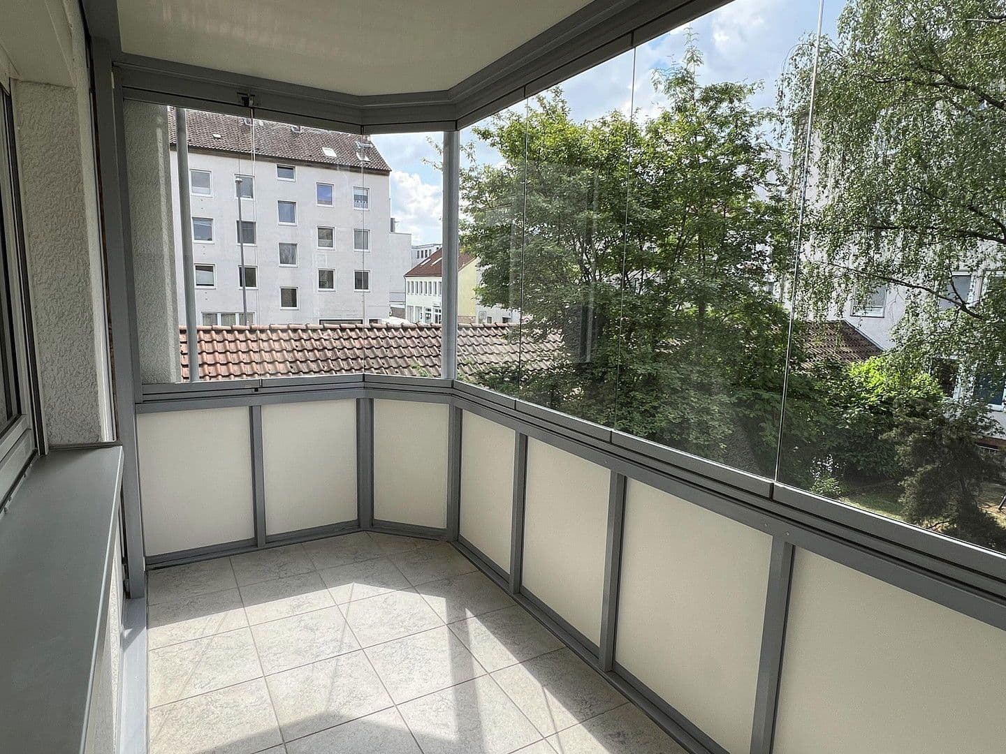 Prenájom bytu 3-izbový 66 m², Werderstr. 16, Hannover, Dolné Sasko Prenájom bytu 3-izbový 66 m², Werderstr. 16, Hannover, Dolné Sasko