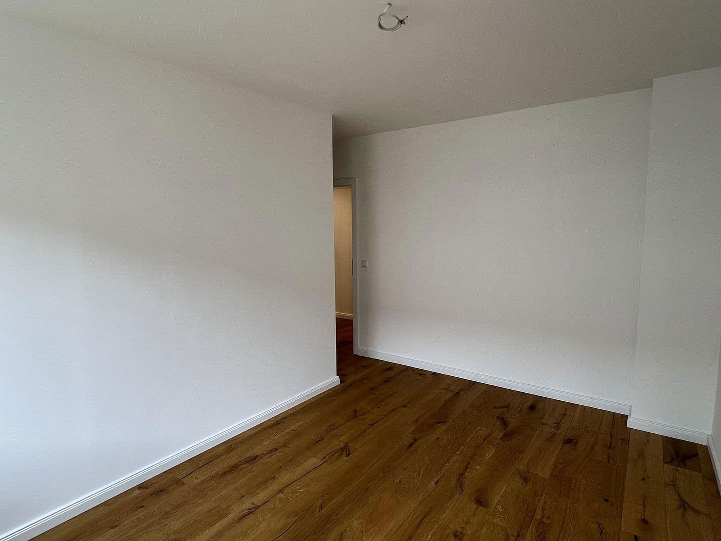 Prenájom bytu 3-izbový 66 m², Werderstr. 16, Hannover, Dolné Sasko Prenájom bytu 3-izbový 66 m², Werderstr. 16, Hannover, Dolné Sasko